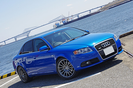 トラックが・・・