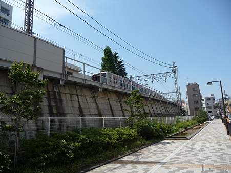 110622-東横廃線 東白楽→反町 (12)