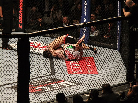 UFC 144 日沖発vsバート・パラゼウスキー (5)