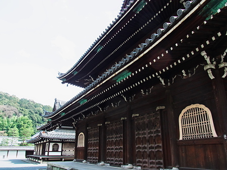 泉涌寺 仏殿と舎利殿