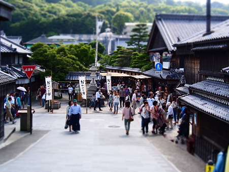 おかげ横丁(赤福側から)