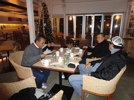2011_12170037
